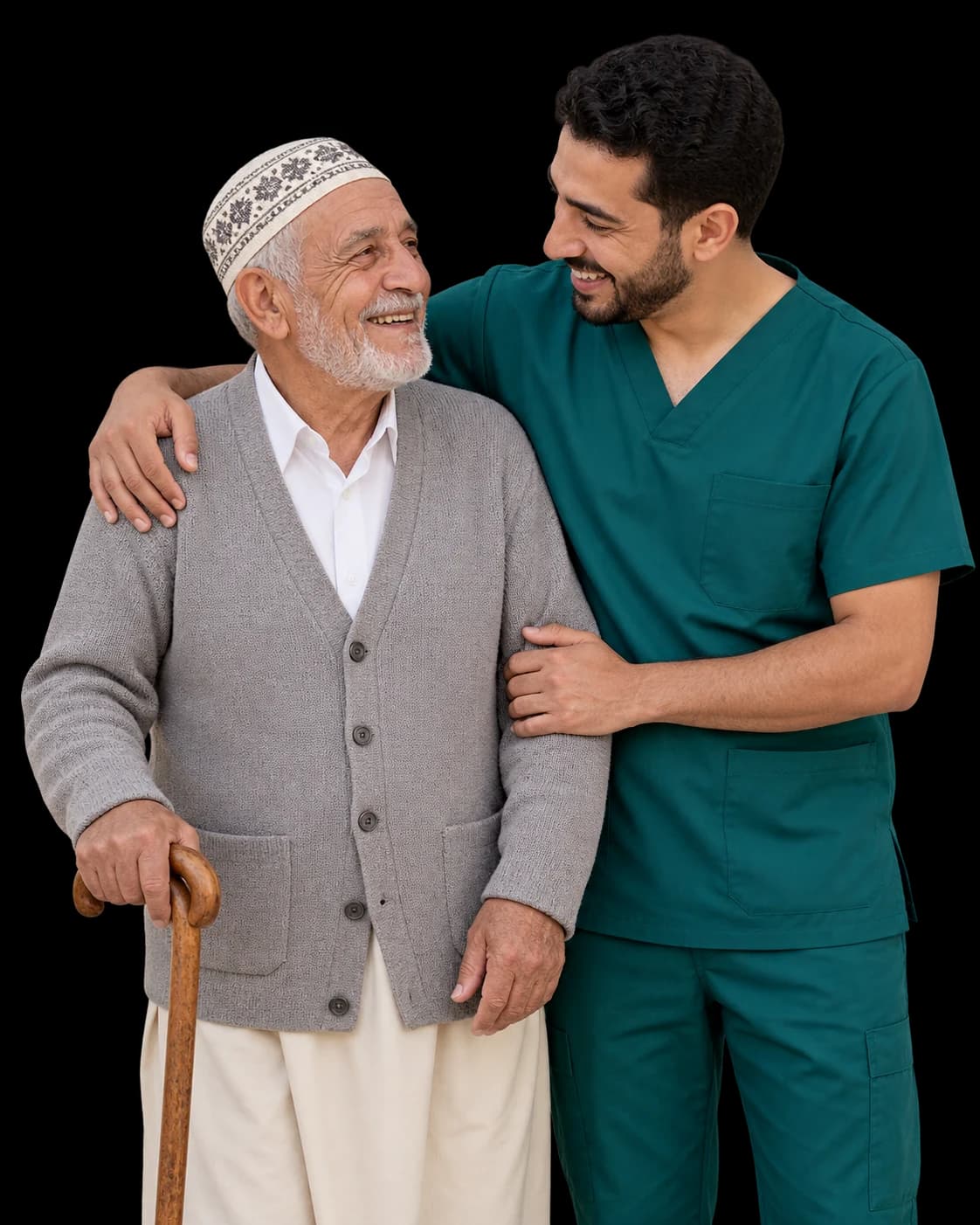 Un soignant partage un sourire avec un homme âgé